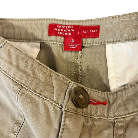 Eastern Mountain Sports Khaki Camping Hiking Shorts Gorpcore Womens size 6 - Picture 5 of 9